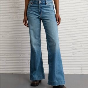 Women's American Eagle Stretch High-Waisted Flare Jean